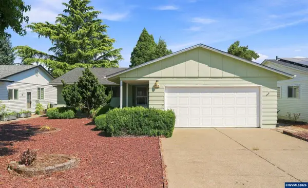 828  Oregon Wy, Woodburn, OR 97071