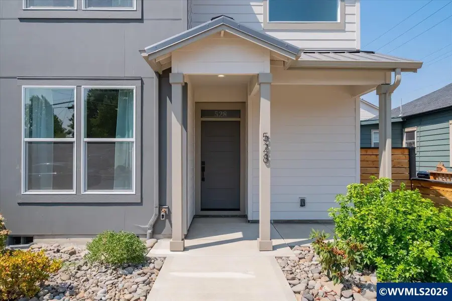 528 S 7th St, Independence, OR 97351 - #3