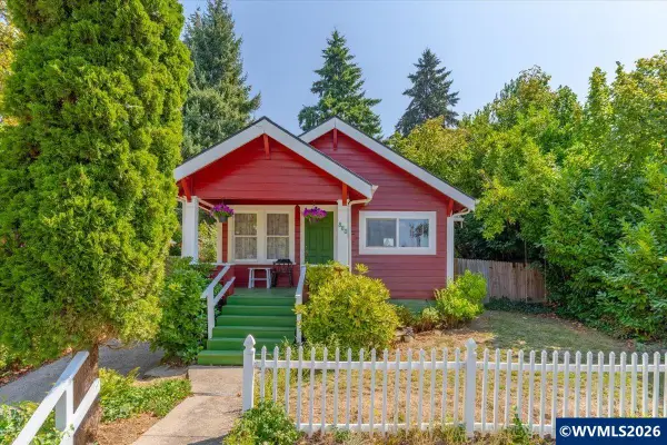 880  Thompson Av NE, Salem, OR 97301