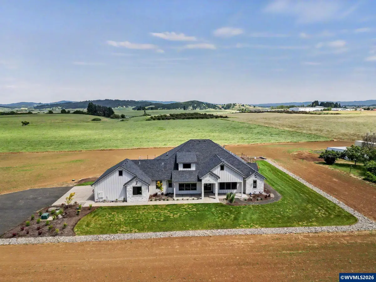 2550  Perrydale Rd, Dallas, OR 97338 - #1