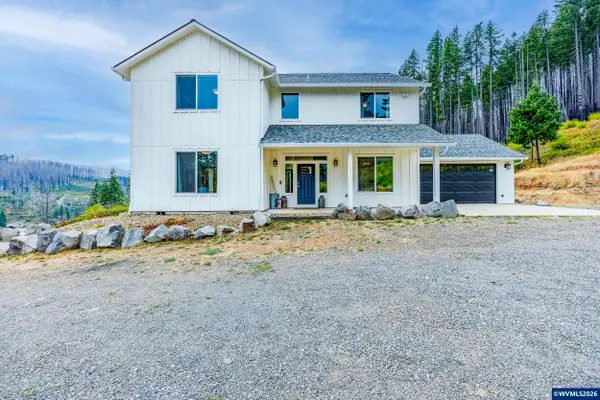 47555  MCKENZIE Hwy, Vida, OR 97488