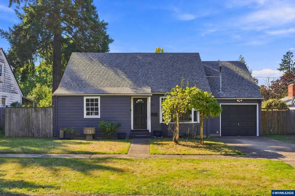 1875  23rd St NE, Salem, OR 97301 - #1