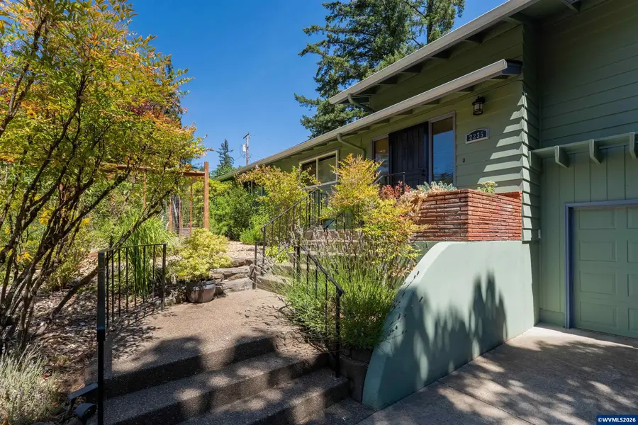 2235 NW Robin Hood St, Corvallis, OR 97330 - #2