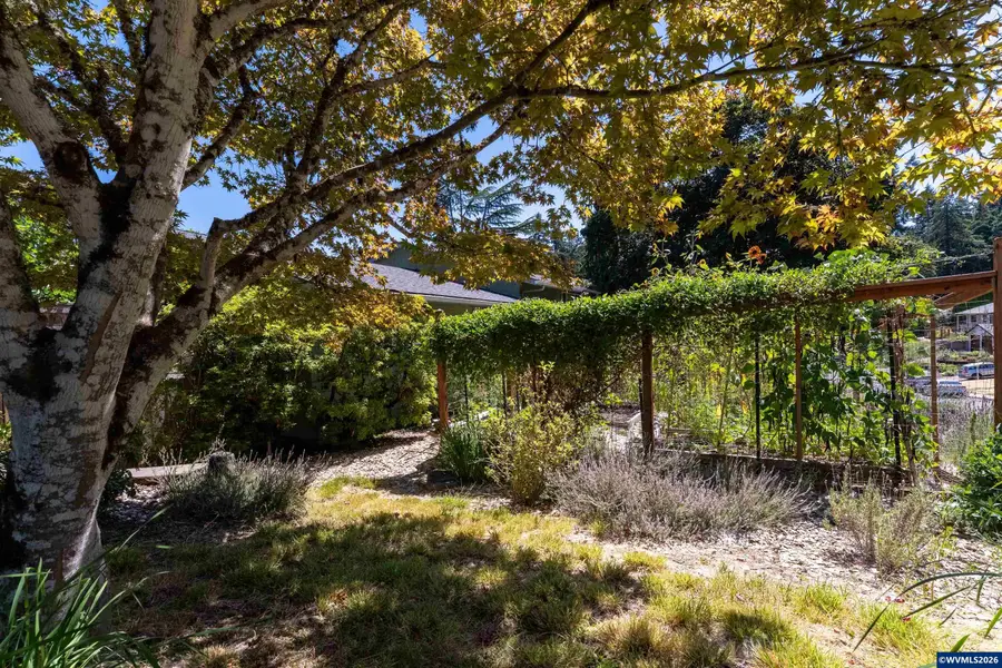 2235 NW Robin Hood St, Corvallis, OR 97330 - #3
