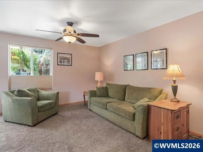 1078  29th St, Sweet Home, OR 97386 - #3