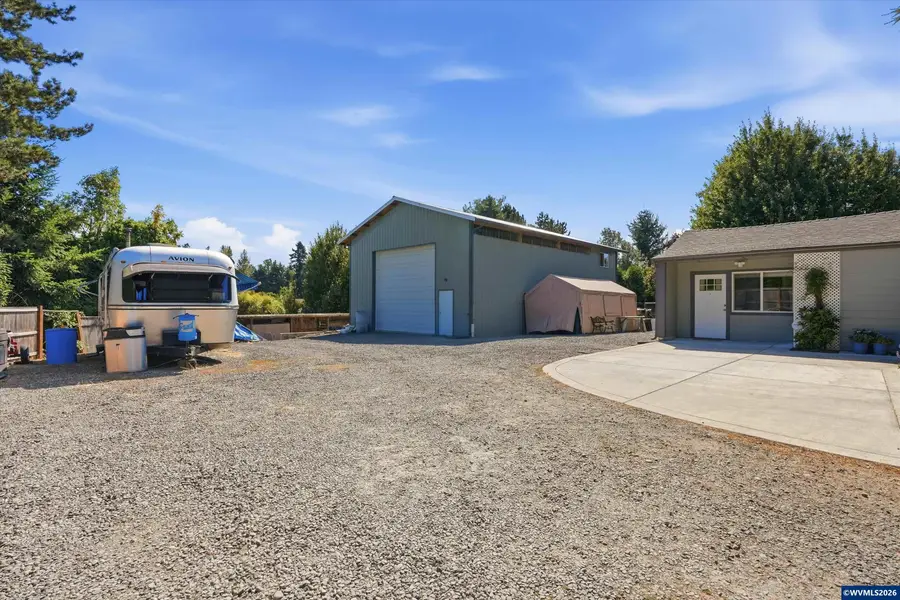 1270 E Jefferson St, Stayton, OR 97383 - #3