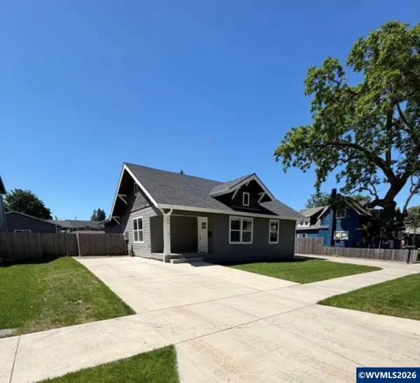 180  Hiatt St, Lebanon, OR 97355