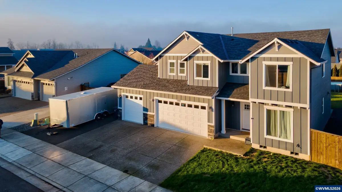 2303 NE Deciduous Av, Albany, OR 97321 - #1