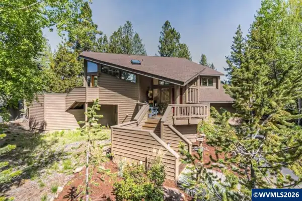 17926  Playoff Ln, Sunriver, OR 97707