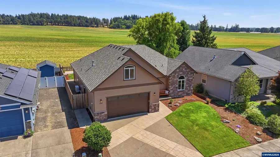 151 N 13th St, Jefferson, OR 97352 - #2