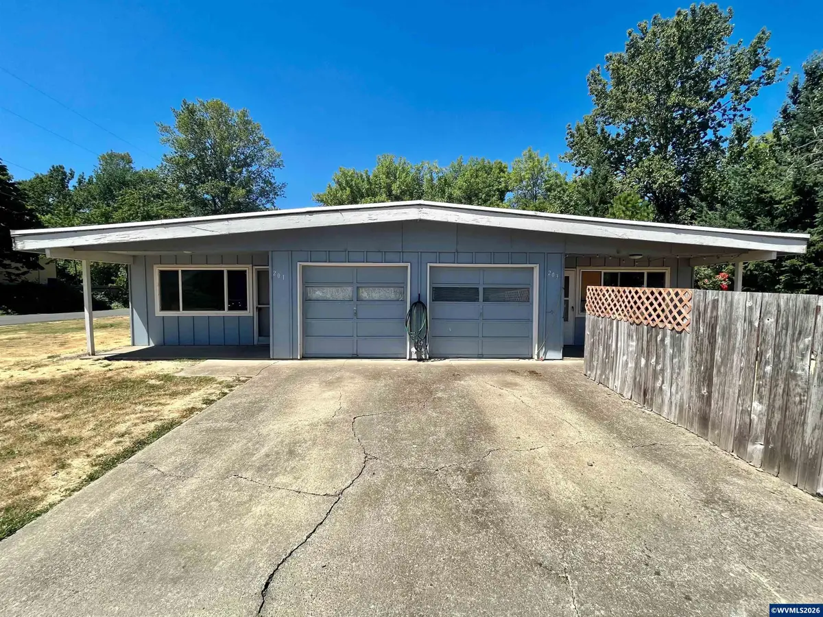 201/203 SE Bridgeway Av, Corvallis, OR 97333 - #1