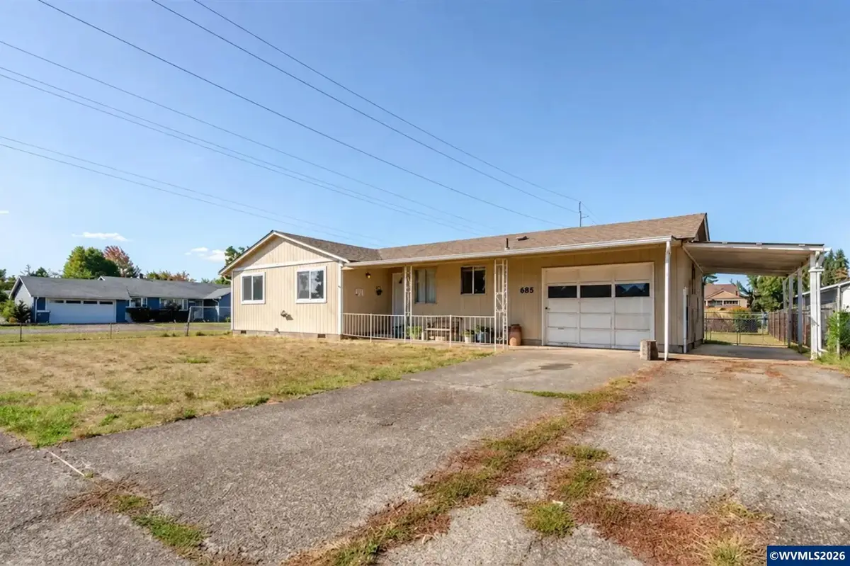 885 W Carolina St, Lebanon, OR 97355 - #1