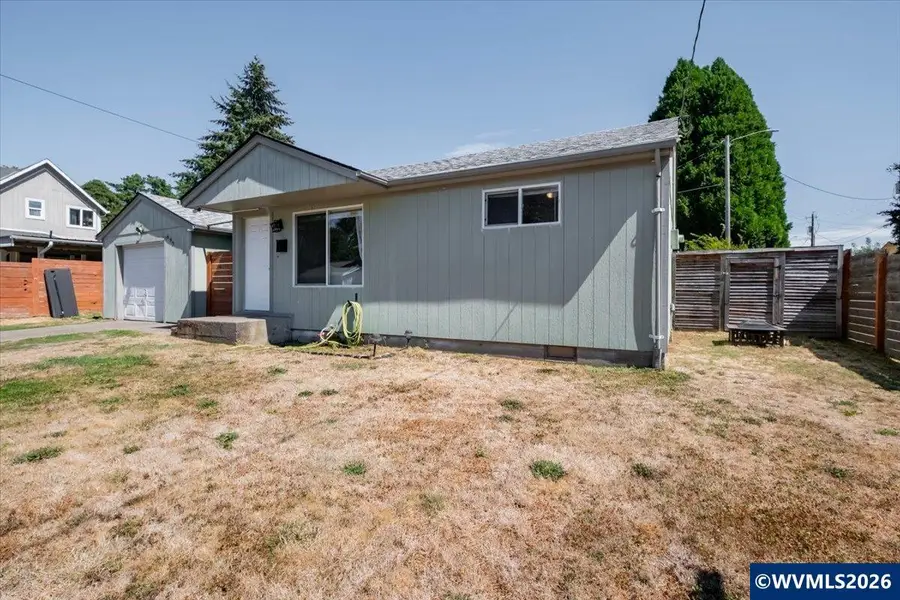 690  24th St SE, Salem, OR 97301 - #2