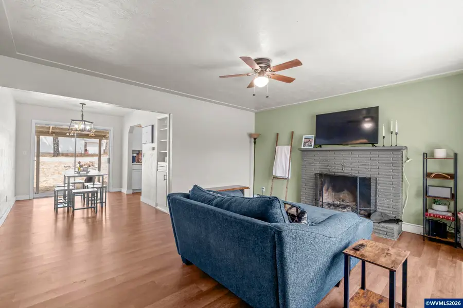 2330 E Ellendale Av, Dallas, OR 97338 - #3