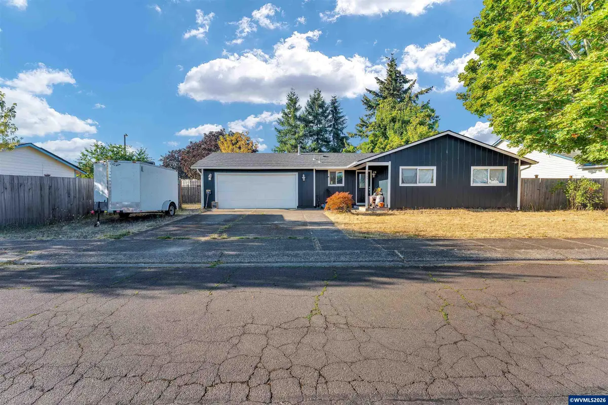 308  Violet St, Lebanon, OR 97355 - #1