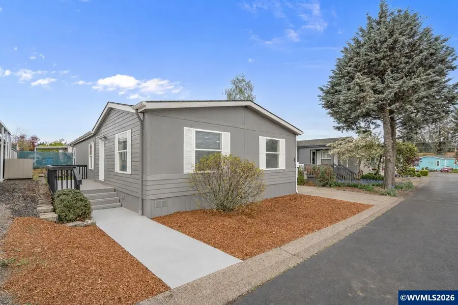 2000  Robins (#52) Ln SE, Salem, OR 97306 - #2