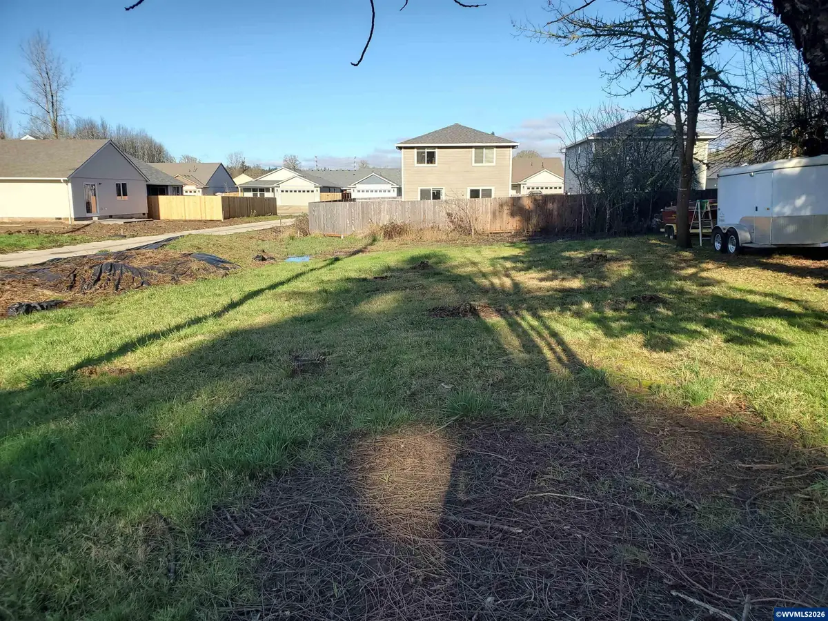 1951 SW 15th Av, Albany, OR 97321 - #1