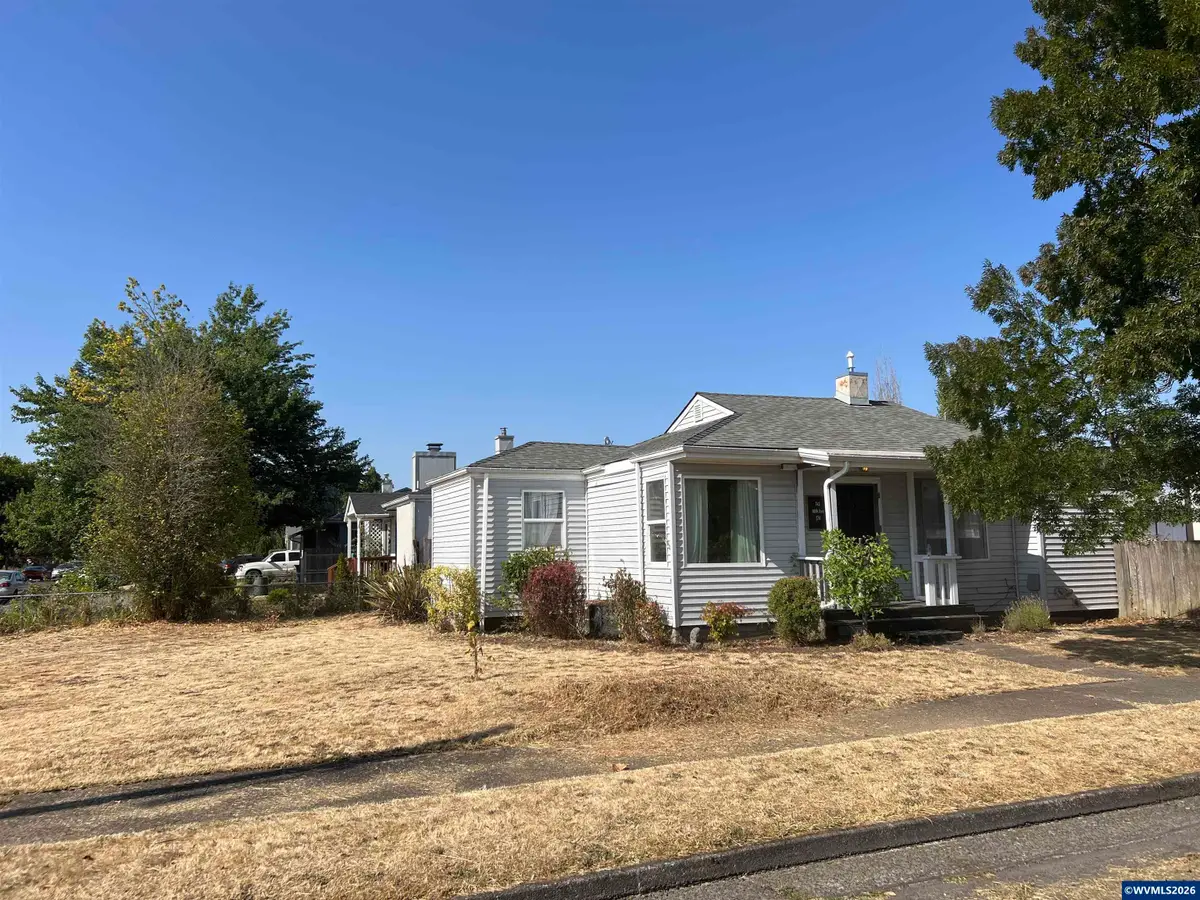 745  16th Av SW, Albany, OR 97321 - #1