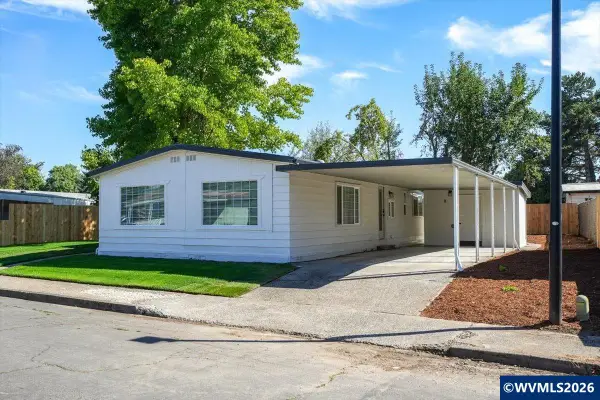 4706  deepwood Lp NE, Salem, OR 97305