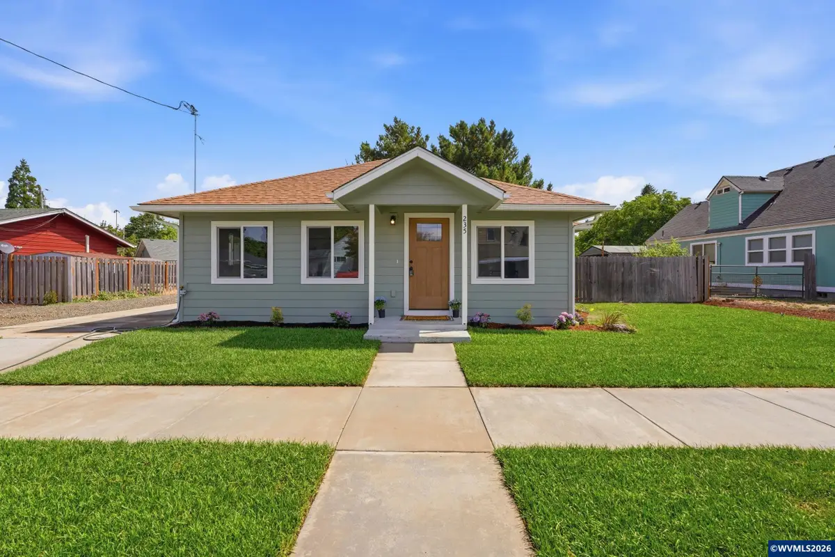235  Cleveland St, Lebanon, OR 97355 - #1