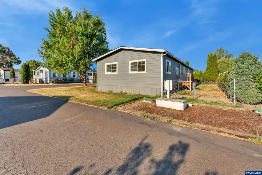 31919 N Lake Creek Dr, Tangent, OR 97389 - #2