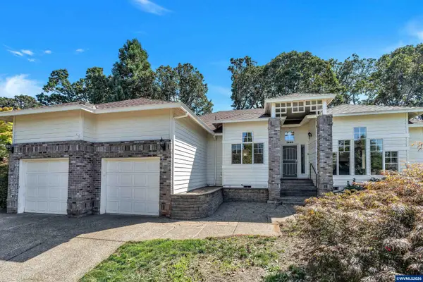 1689  Cinnamon Hill Dr SE, Salem, OR 97306