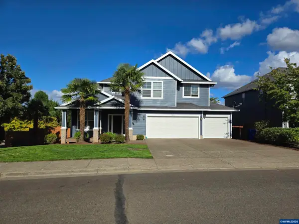 394  Golden Eagle St NW, Salem, OR 97304