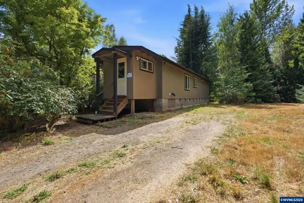 17433  Marsh Rd NE, Woodburn, OR 97071