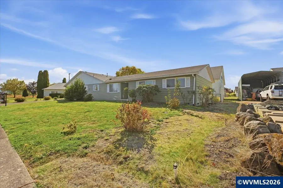 633  Cessna St, Independence, OR 97351 - #2
