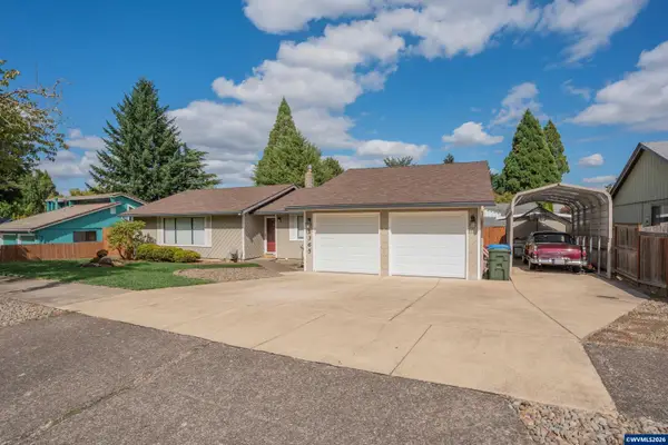 1365  Suntree Dr SE, Salem, OR 97302