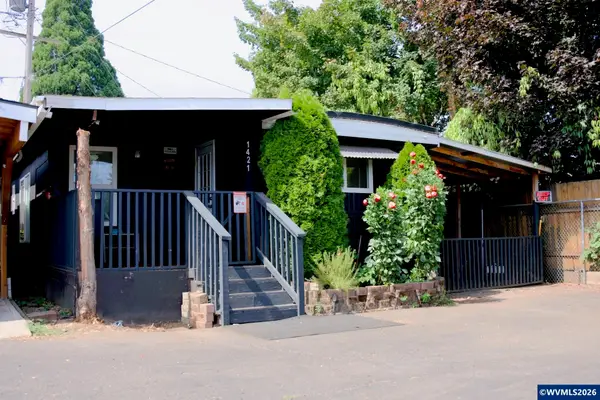 1421  31st St NE, Salem, OR 97301