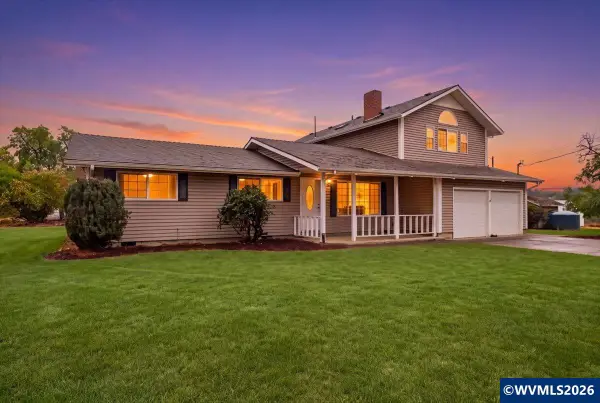 11160  Whiteaker Dr, Dallas, OR 97338