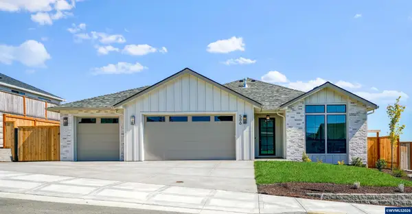 586 NW Cascade Mountain Dr, Dallas, OR 97338