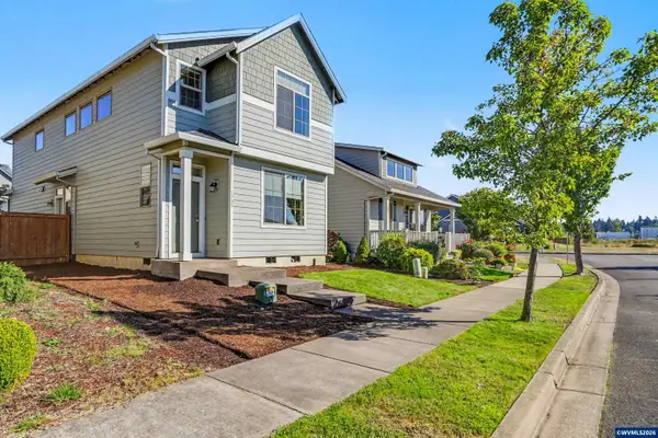 1705  Merganser St, Silverton, OR 97381