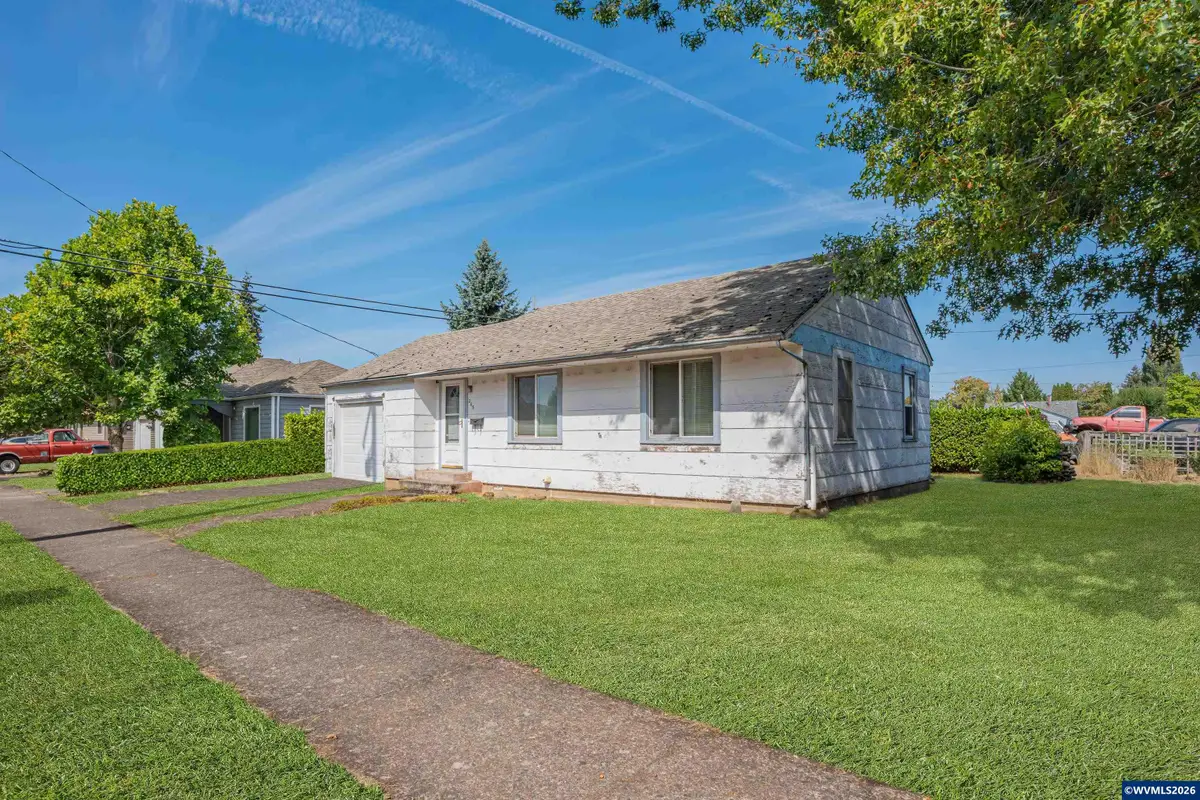 265 E Isabella St, Lebanon, OR 97355 - #1
