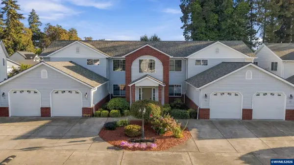 74  Weldwood Dr, Lebanon, OR 97355