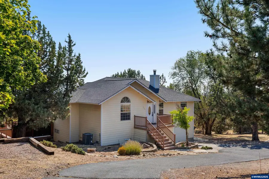 3244 SW 34th St, Redmond, OR 97756 - #3