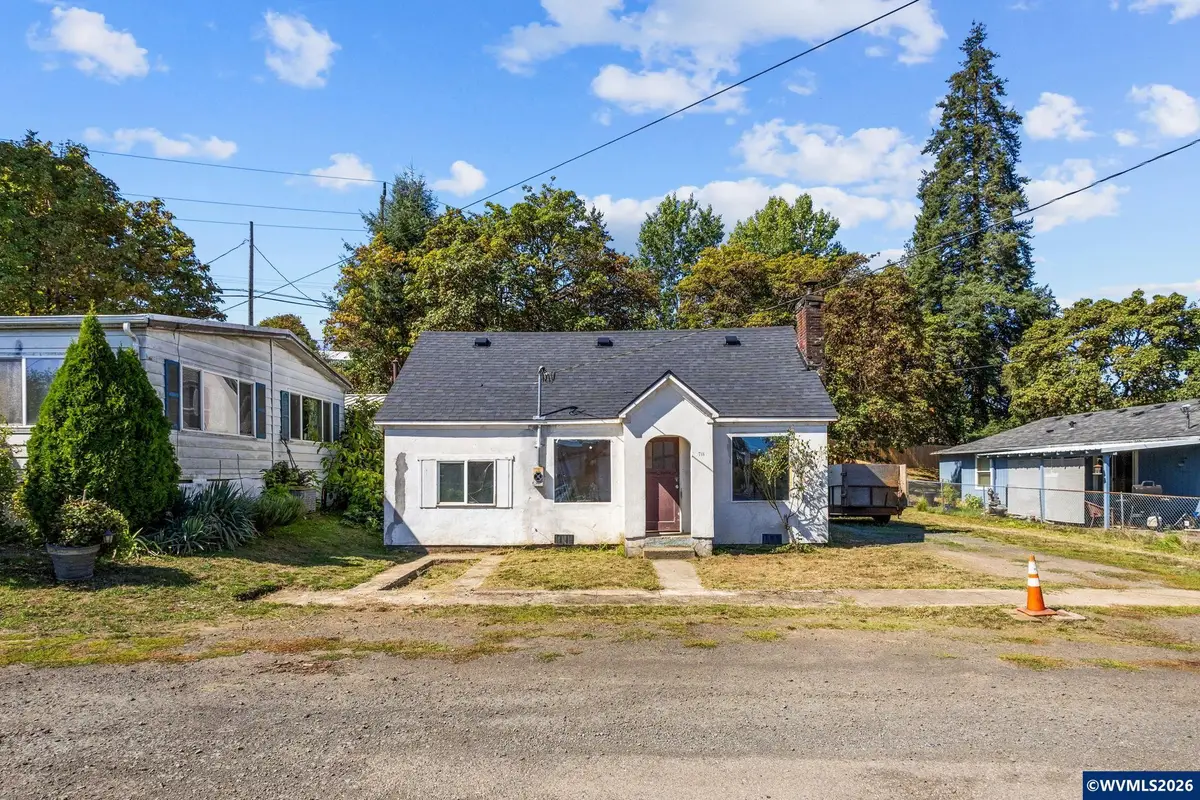 718  Washington St, Willamina, OR 97396 - #1