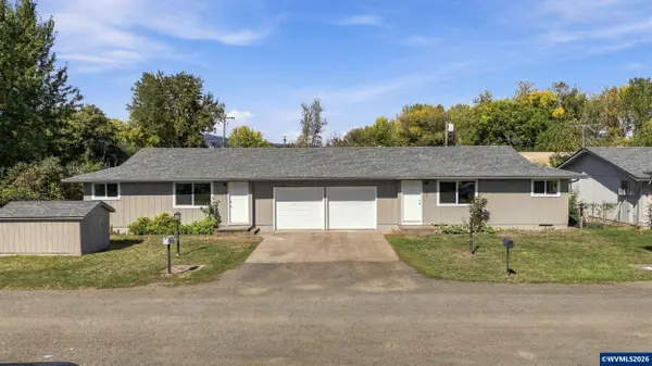 815 NE Woodcrest (-825) Av, Corvallis, OR 97330