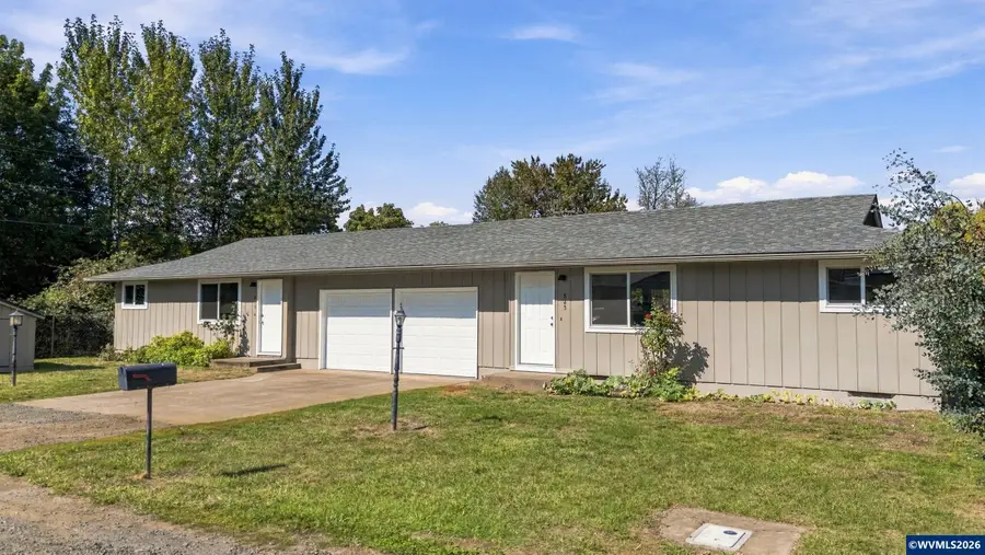 815 NE Woodcrest (-825) Av, Corvallis, OR 97330 - #2