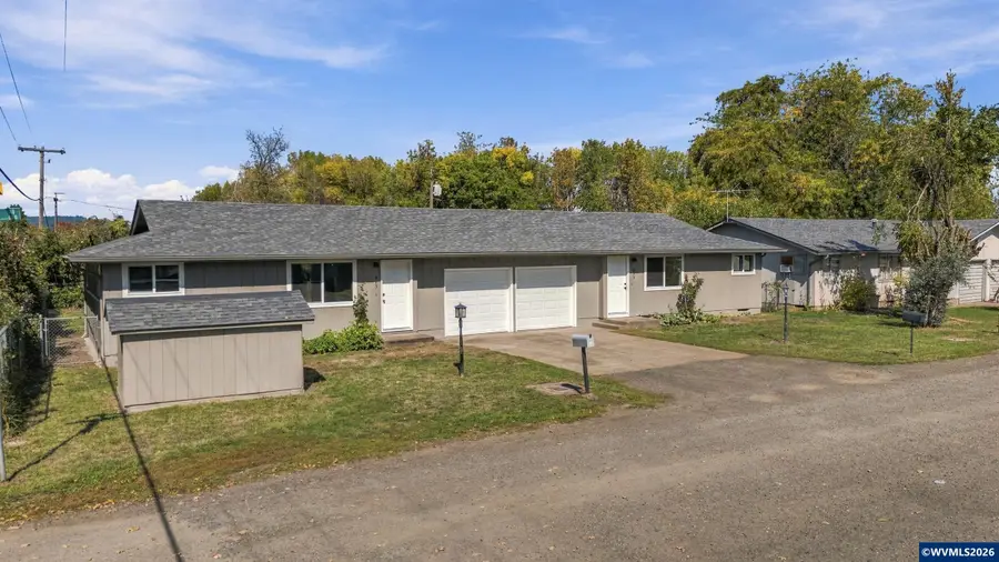 815 NE Woodcrest (-825) Av, Corvallis, OR 97330 - #3