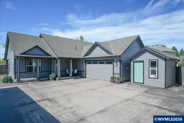 3730  Hemlock Pl SE, Albany, OR 97322