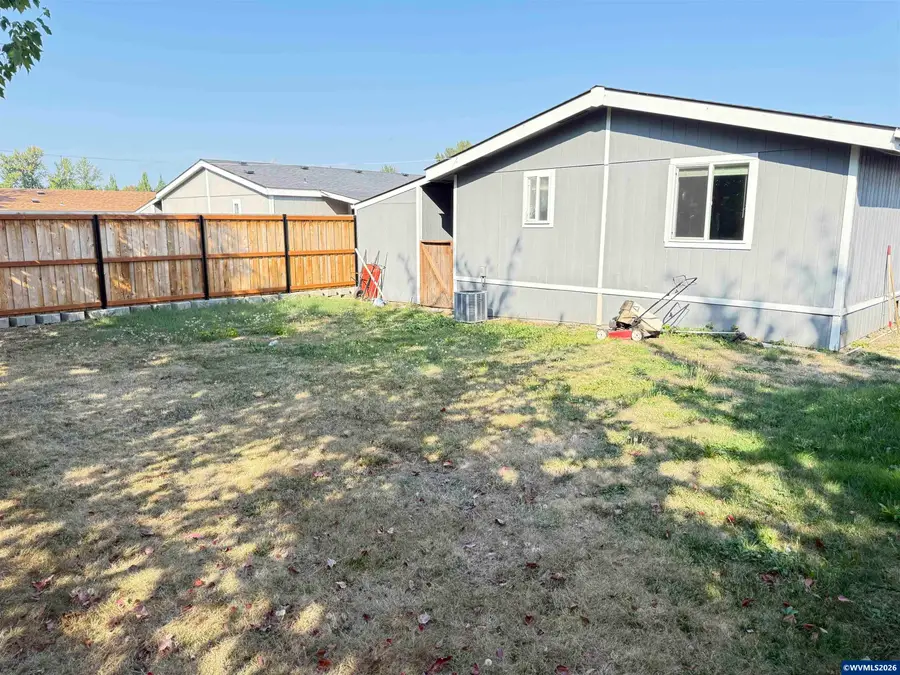 1949 SE Palmquist, Gresham, OR 97080 - #2