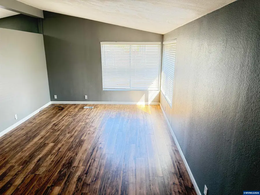 1949 SE Palmquist, Gresham, OR 97080 - #3