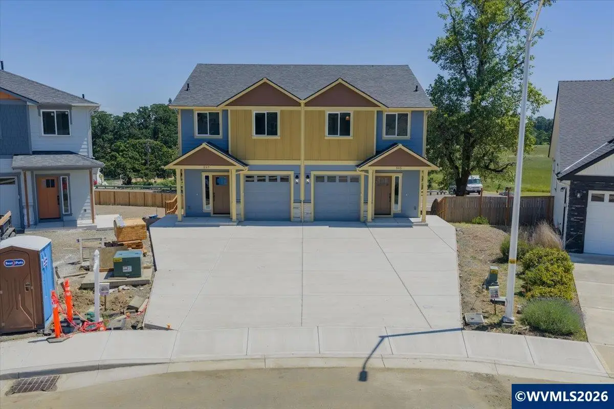 595-597 NE Evergreen Av, Dallas, OR 97338 - #1