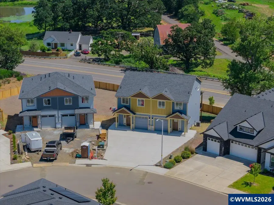 595-597 NE Evergreen Av, Dallas, OR 97338 - #2