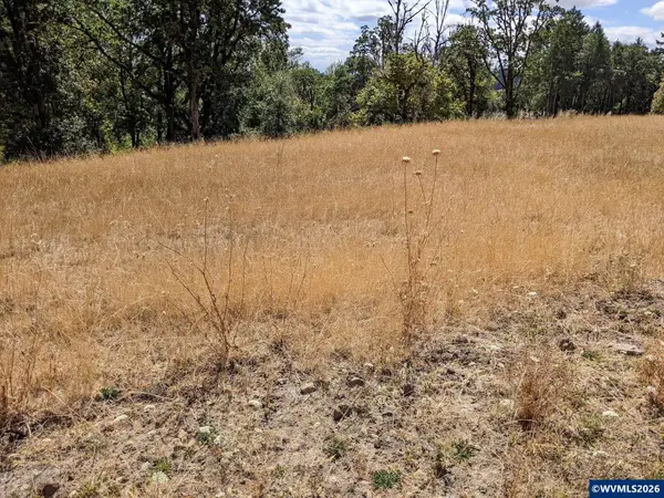 3868 NW Goldfinch Dr, Corvallis, OR 97330