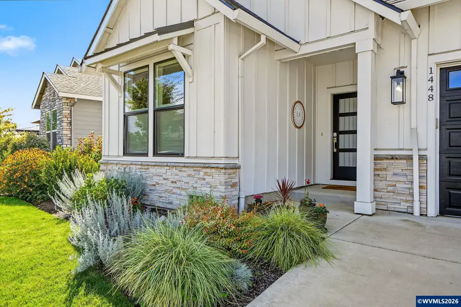 1448  Broadway Av N, Monmouth, OR 97361 - #2