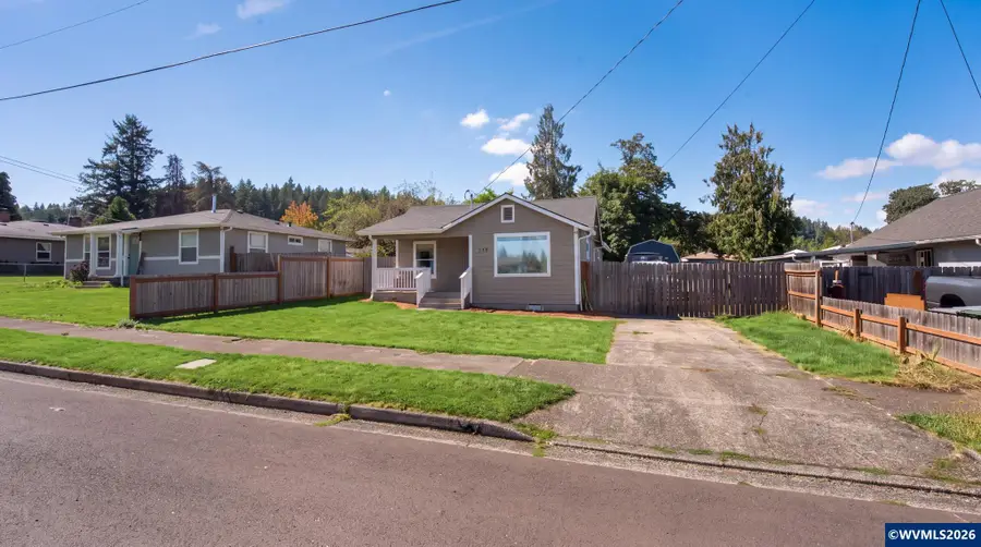 328  9th Av, Sweet Home, OR 97386 - #3