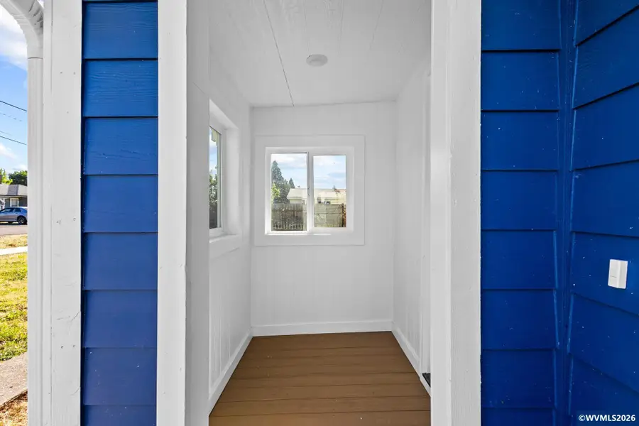 805 W Sherman St, Lebanon, OR 97355 - #2